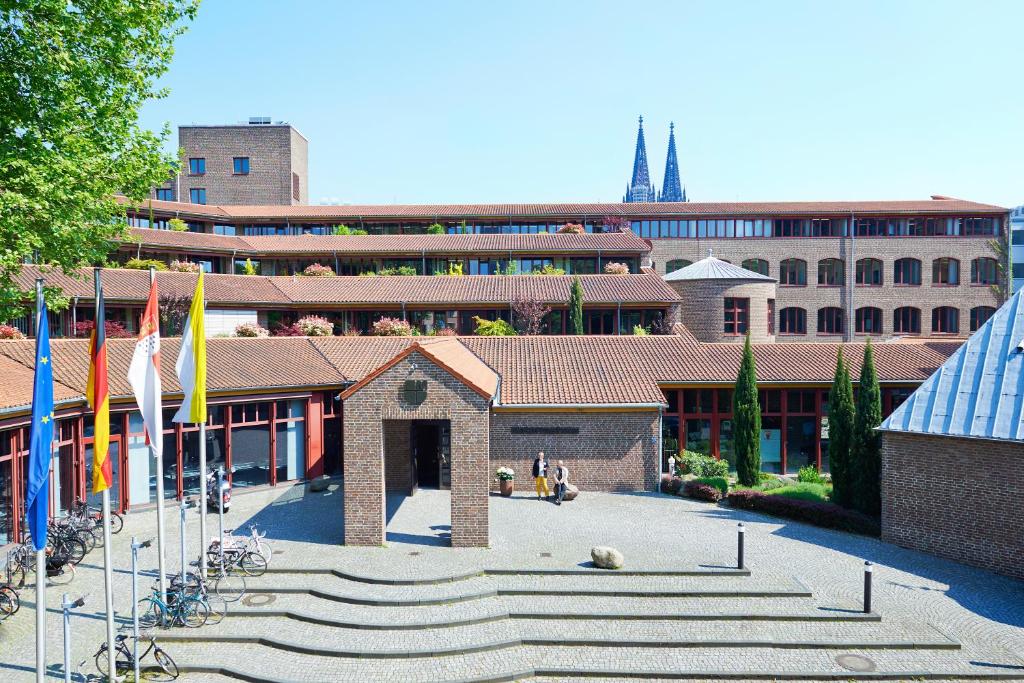Maternushaus-1 Blick auf das Marternushaus in Köln